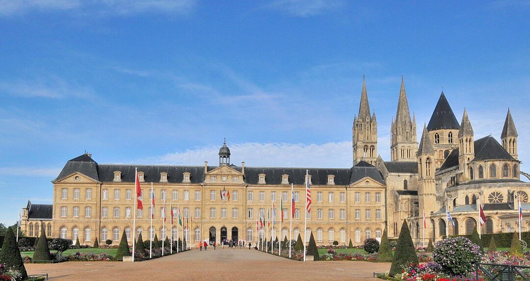 La mairie de Caen : un symbole de l&rsquo;histoire et de la modernité Normande